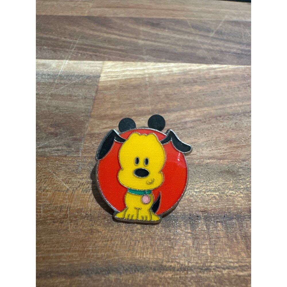 Disney Pin Pluto Mickey Puppy Dog Trading Pin Authentic Theme Park Souvenir